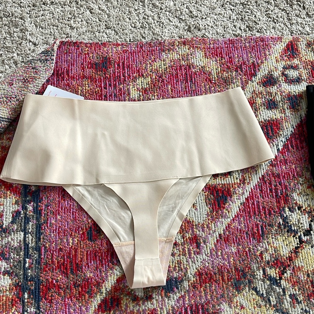 Spanx Shape-Wear Bundle Size L - image 7